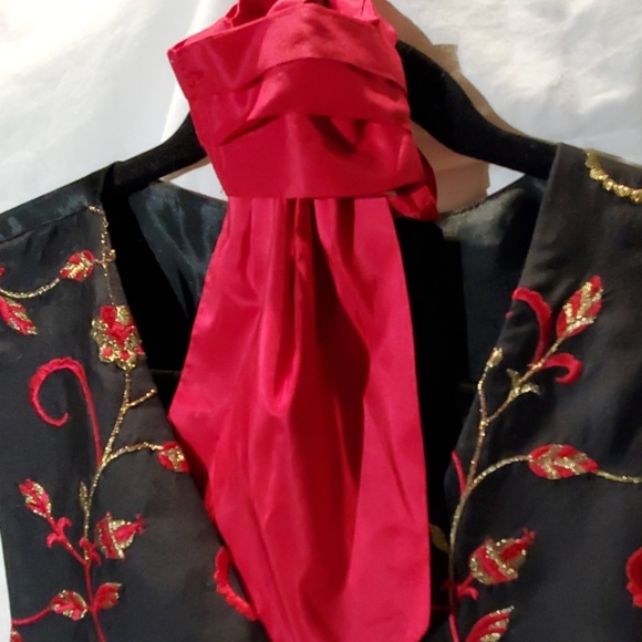 VINTAGE Favourbrook Wastecoat and Cravat - Picture 3 of 5